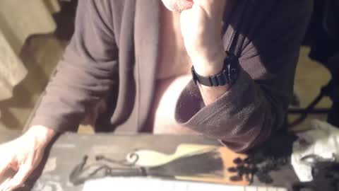 amslave4f online show from 10.31.25