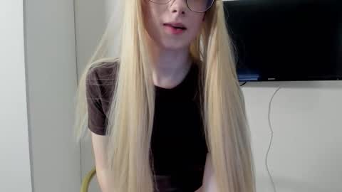 amy1_1 online show from 09.26.25