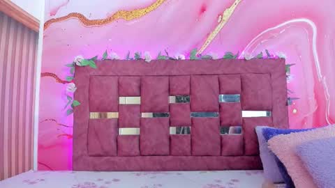amy__rose_ online show from 10.17.25