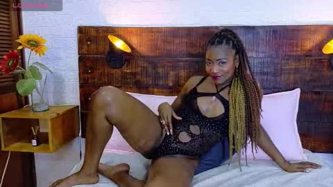 Snapshot of amy_brunette chatting on 11.25.25 Amy online show from 11.25.25