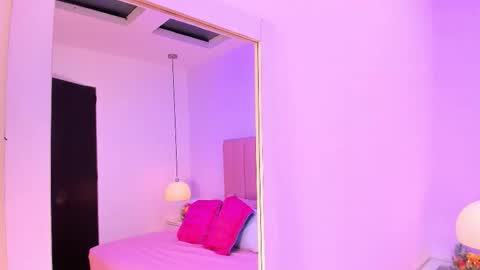 Aleja   online show from 10.17.25