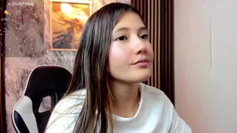 Snapshot of amy_innocent_ chatting on 10.12.25 Amy online show from 10.12.25