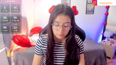 Amy sophia 3 online show from 02.13.25