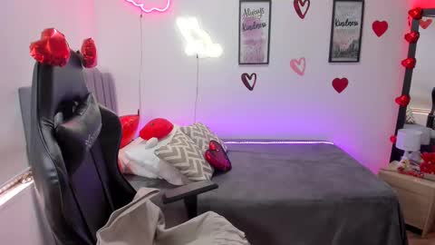 Amy sophia 3 online show from 02.15.25