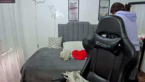 Amy sophia 3 online show from 09.19.25