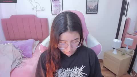 Amy sophia 3 online show from 11.21.25