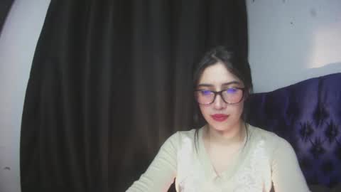 Snapshot of amy_swan09 chatting on 02.21.25 Amy online show from 02.21.25