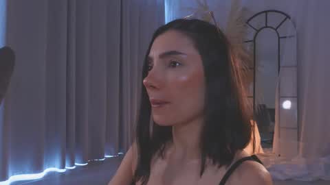 Amy Armstrong online show from 11.06.25