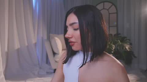 Amy Armstrong online show from 02.17.26