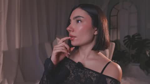 Amy Armstrong online show from 04.14.26