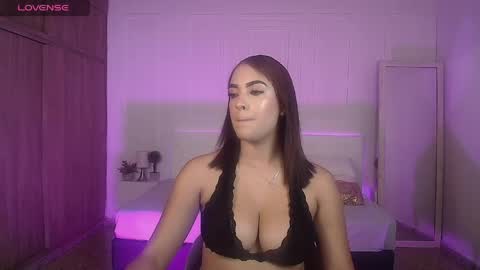 amyjohnsonn online show from 04.27.26