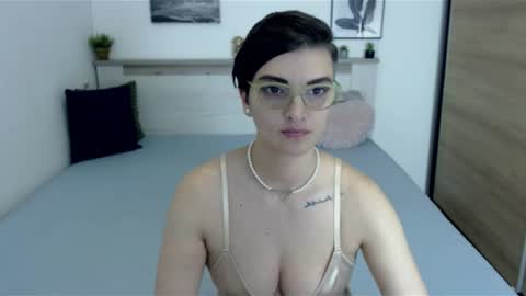 Hi there guys  My pleasure in your hands  pvt is open online show from 06.23.26