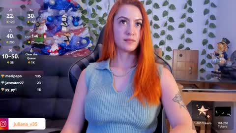 Snapshot of amypond__ chatting on 12.10.24 Amy online show from 12.10.24