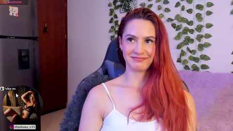 Snapshot of amypond__ chatting on 02.18.25 Amy online show from 02.18.25