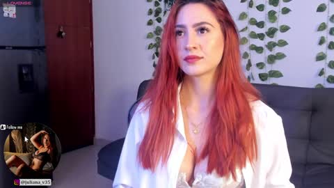 Snapshot of amypond__ chatting on 03.11.25 Amy online show from 03.11.25