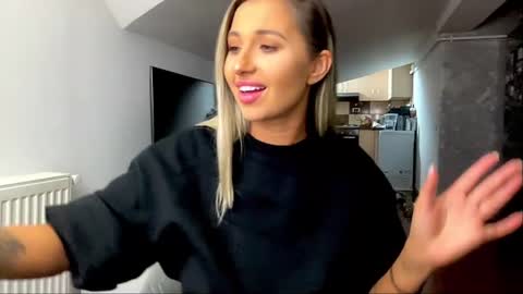 amyroberta92 online show from 12.02.24