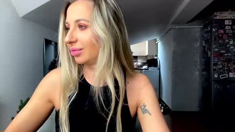 Snapshot of amyroberta92 chatting on 02.10.26 amyroberta92 online show from 02.10.26