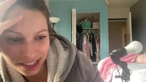 Amy Smilez online show from 01.02.25