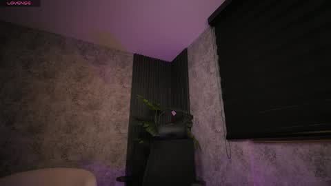 AMY WALKER online show from 04.02.26