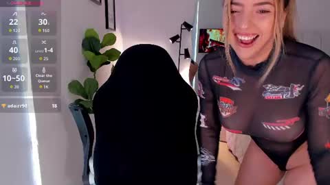 Snapshot of amywoods chatting on 06.10.26 online show from 06.10.26
