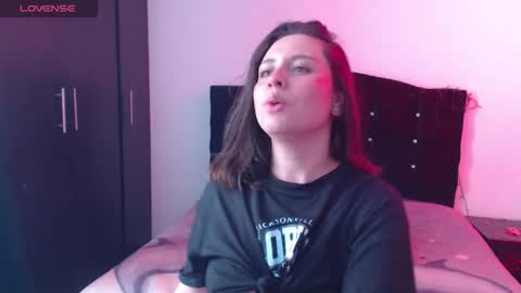 ana_arms_ online show from 02.24.26