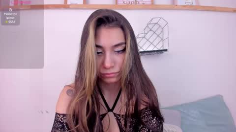 Snapshot of ana_muller19 chatting on 03.06.25 Ana online show from 03.06.25