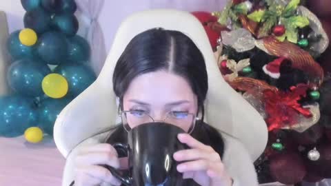 Snapshot of ana_ruuh chatting on 12.09.24 Im anna but you can call me as you want online show from 12.09.24