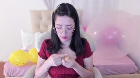 Snapshot of ana_ruuh chatting on 02.04.25 Im anna but you can call me as you want online show from 02.04.25