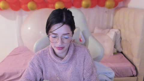 Snapshot of ana_ruuh chatting on 02.12.25 Im anna but you can call me as you want online show from 02.12.25