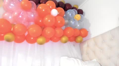 Snapshot of ana_ruuh chatting on 02.24.25 Im anna but you can call me as you want online show from 02.24.25