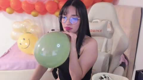 Snapshot of ana_ruuh chatting on 02.24.25 Im anna but you can call me as you want online show from 02.24.25