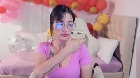 Snapshot of ana_ruuh chatting on 03.09.25 Im anna but you can call me as you want online show from 03.09.25