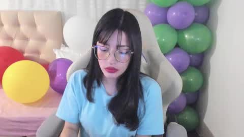 Snapshot of ana_ruuh chatting on 11.01.25 Im anna but you can call me as you want online show from 11.01.25