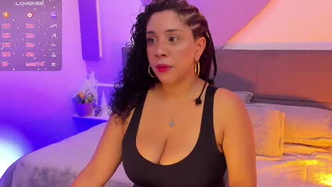 Ana My schedule 0400 - 1600 GMT -5 online show from 10.20.25