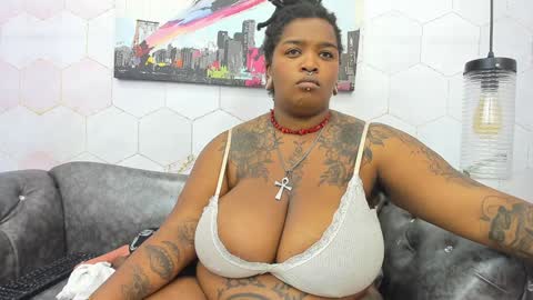 ANNA FUENTES online show from 01.16.25