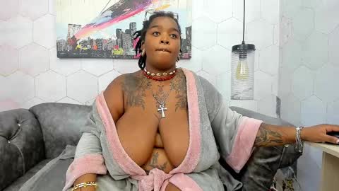 ANNA FUENTES online show from 03.05.25