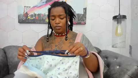 ANNA FUENTES online show from 03.06.25