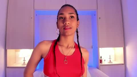 anaacollins_ online show from 11.06.25