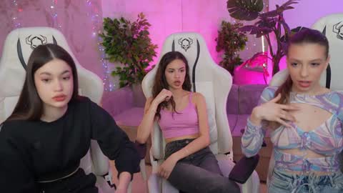 Sweet girls online show from 02.03.25