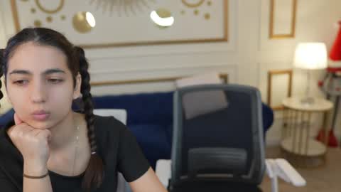 Sweet girls online show from 04.12.26