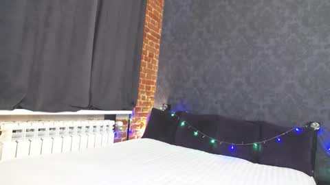 Anna online show from 09.24.25