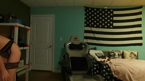 Anabelleleigh online show from 10.10.25