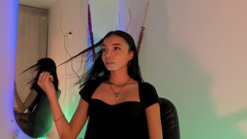 ANABEL WOLF  online show from 01.21.25