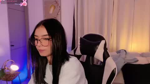 ANABEL WOLF  online show from 06.08.26