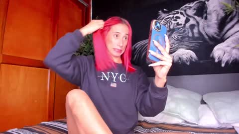 Anahi online show from 02.06.25