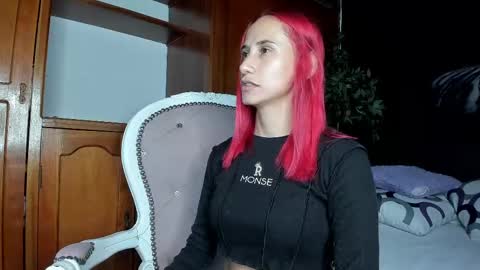 Anahi online show from 02.25.25