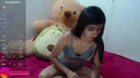 Snapshot of anahibrowns95 chatting on 12.16.24 Anahi Browns online show from 12.16.24