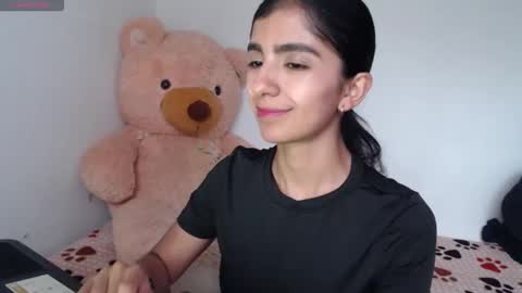 Snapshot of anahibrowns95 chatting on 02.16.26 Anahi Browns online show from 02.16.26