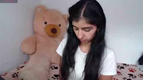 Snapshot of anahibrowns95 chatting on 02.20.26 Anahi Browns online show from 02.20.26