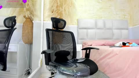 Im Sara  online show from 04.09.26